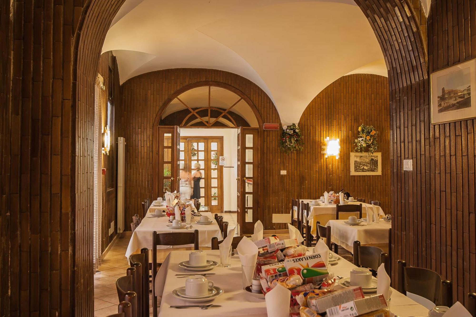 Hotel Tirreno Roma Restaurante foto